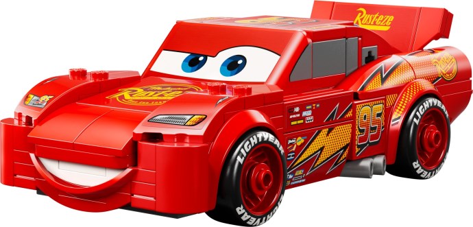Kachow! Lightning McQueen z filmu Auta dołącza do serii LEGO Speed Champions