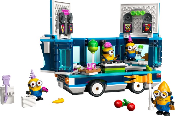 Minionki i baza w leśnym domku